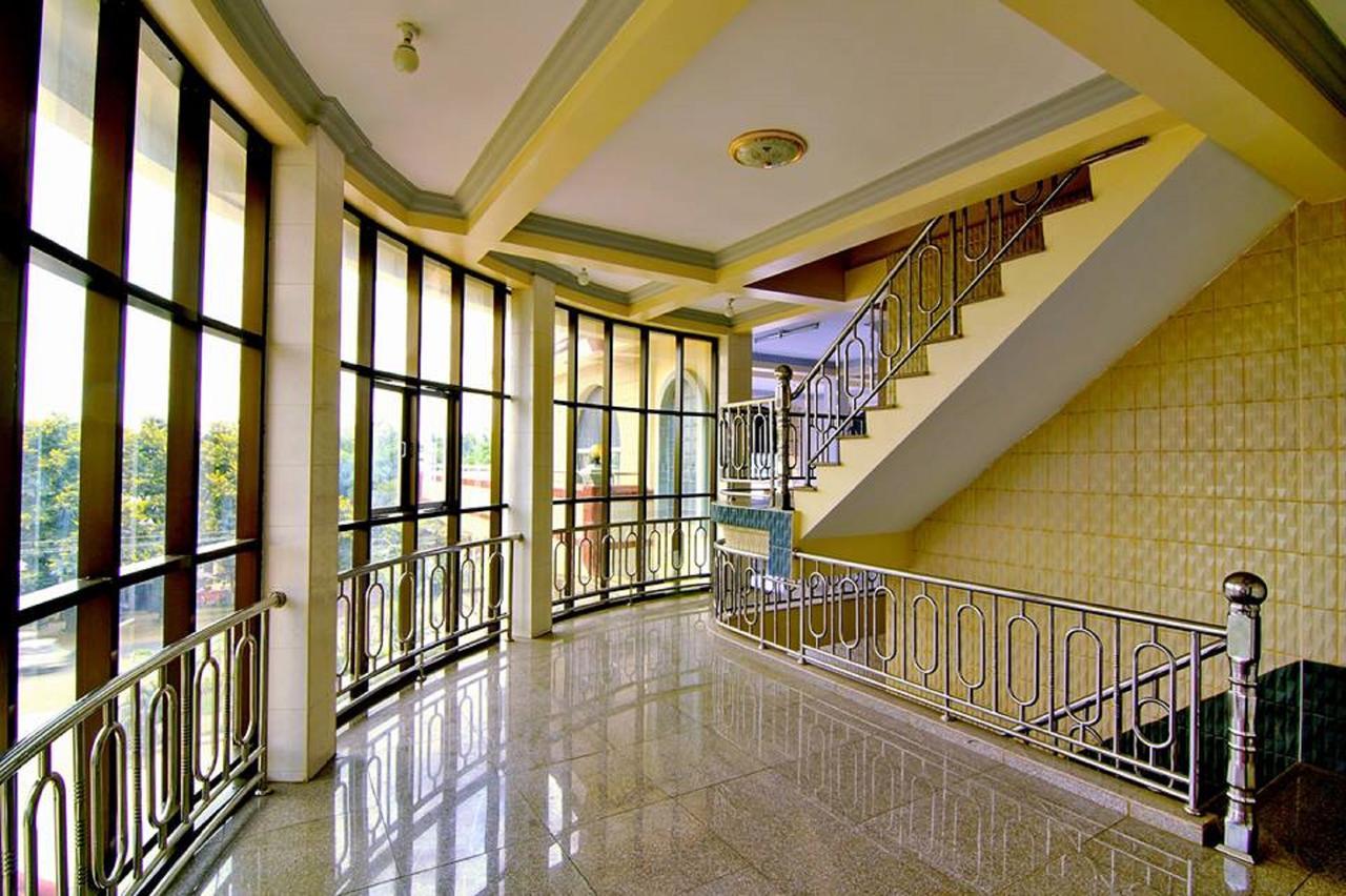 Hotel Smile Pyin Oo Lwin Extérieur photo