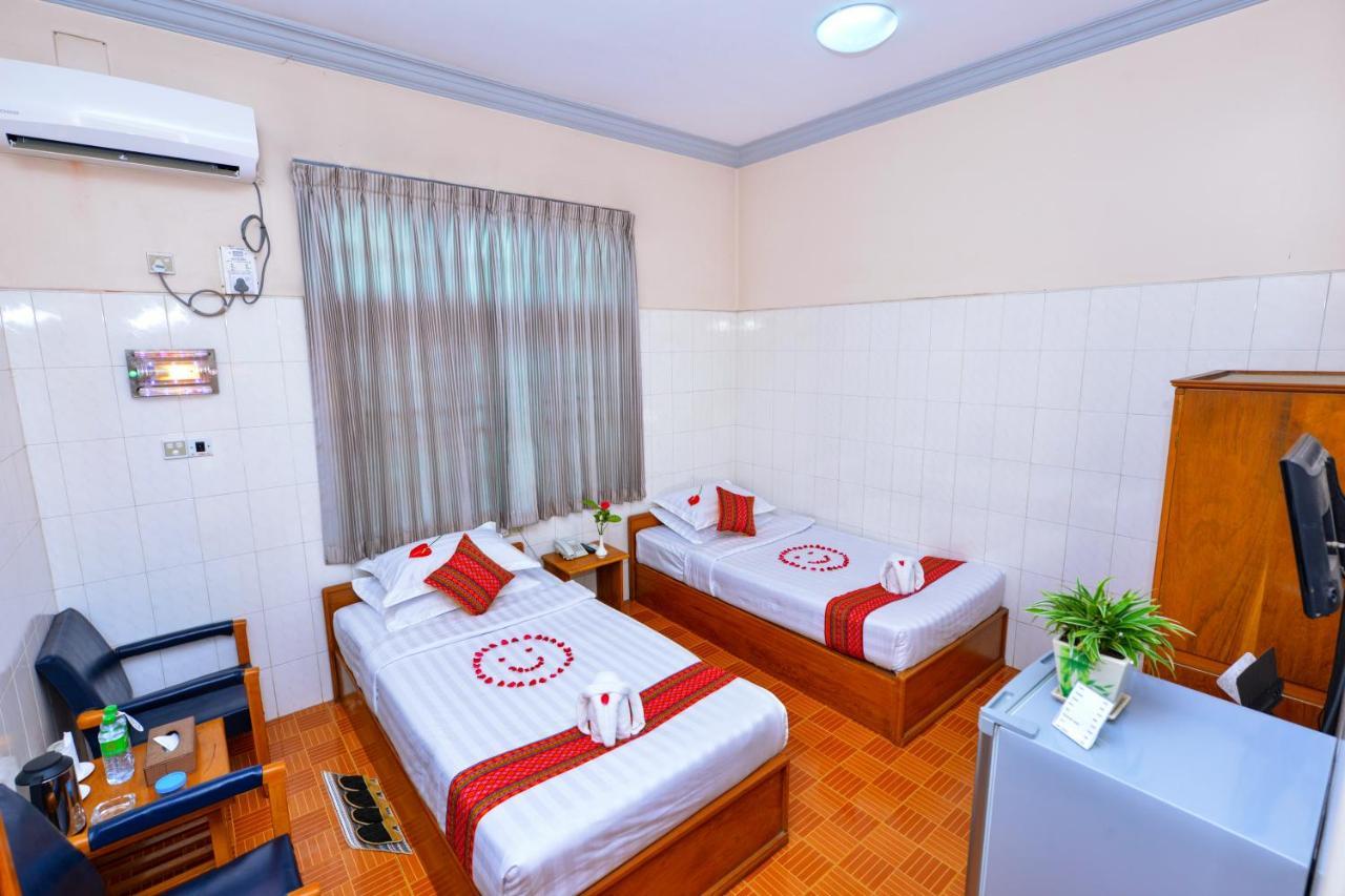 Hotel Smile Pyin Oo Lwin Extérieur photo
